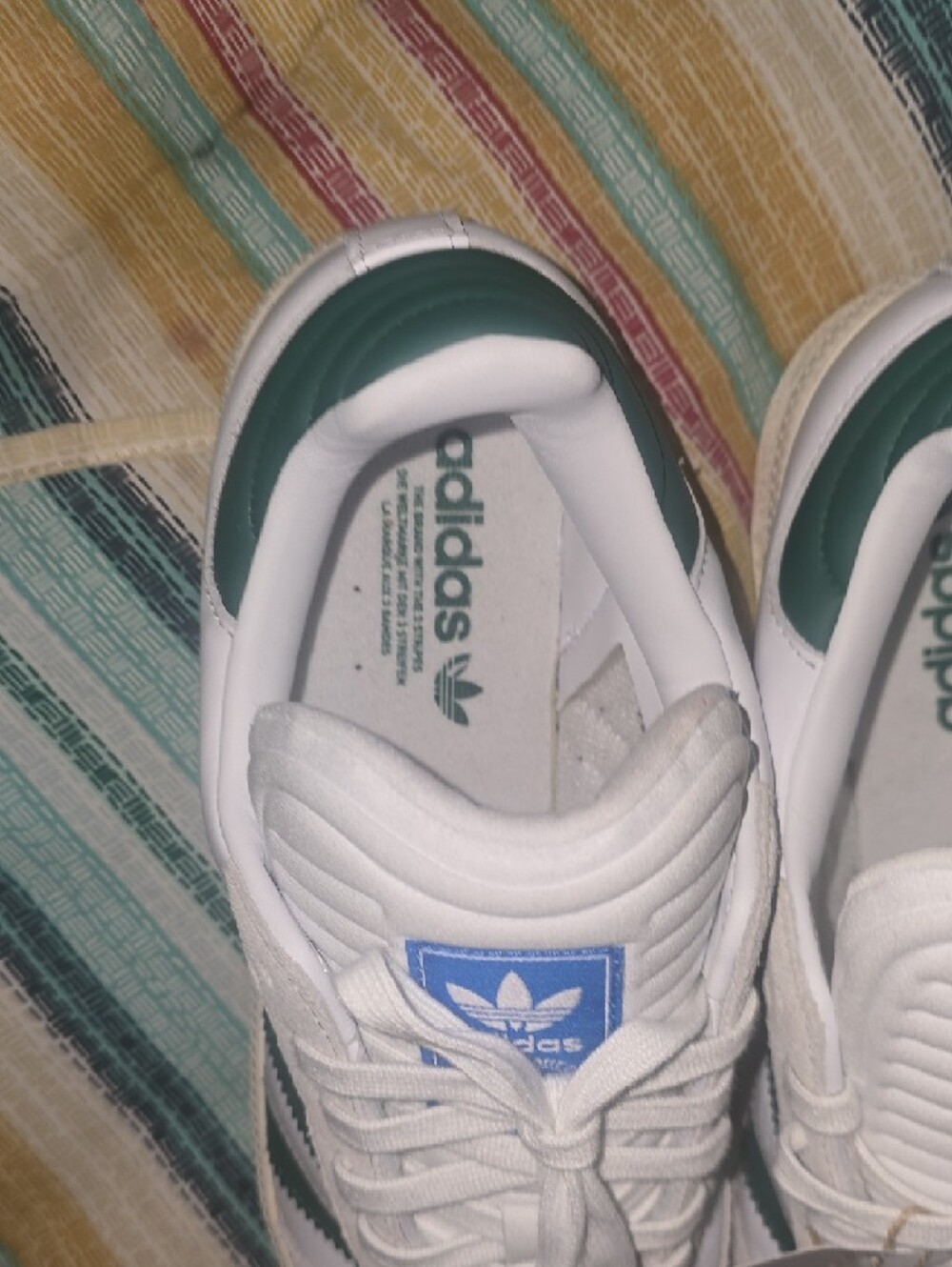 adidas Samba Low-Top Sneakers in White and Green - Picture 3 of 10